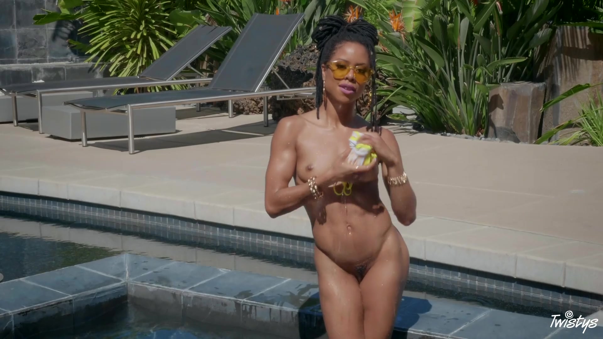 Tags: HD, Erotic, Solo girl, Ebony, Pornstar, Outdoor, Pool, Fingering, Mas...