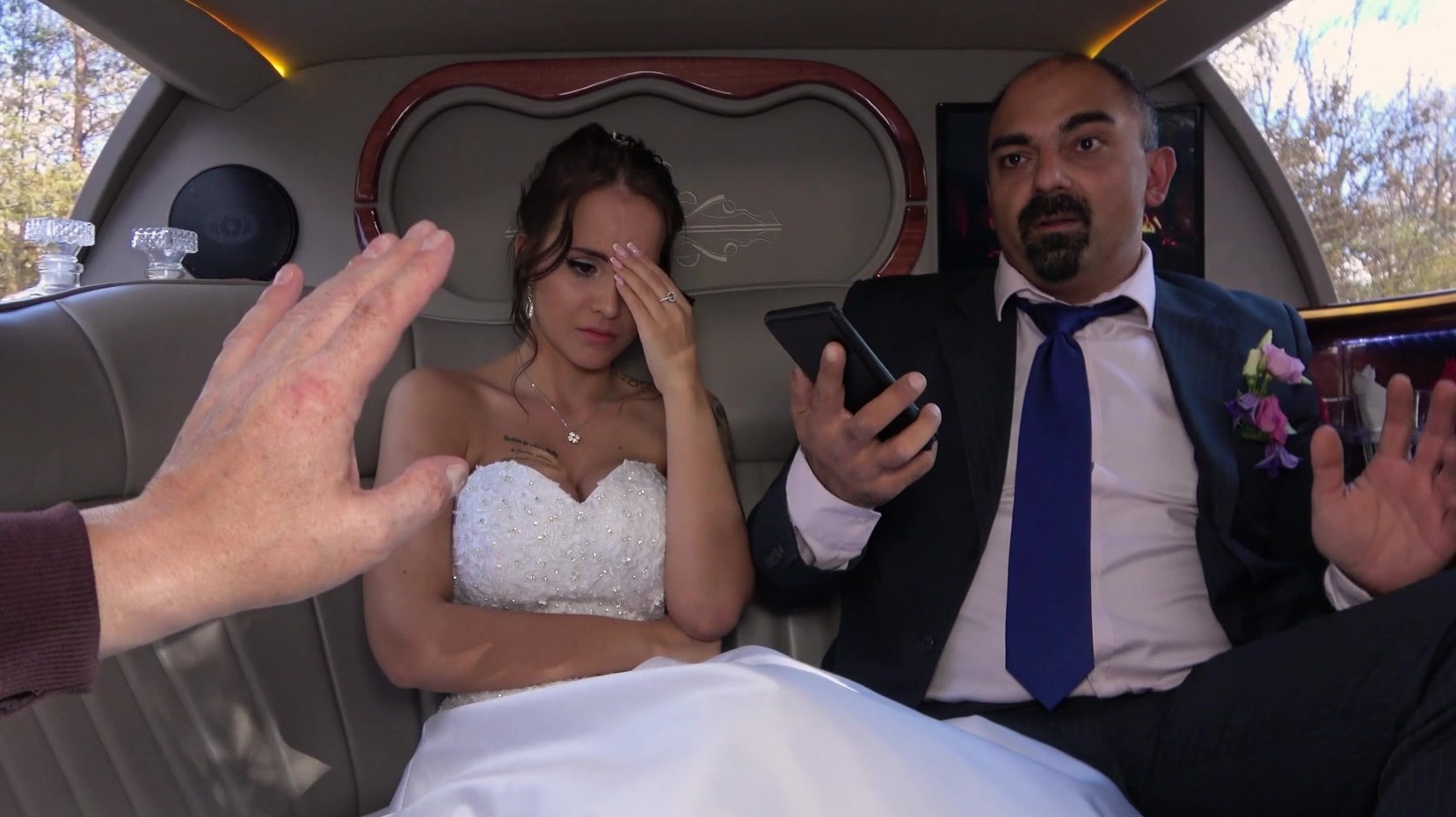 Large Latina Bride - Latina bride fucks with her father-in-law in the back of the limo - Hell  Porno