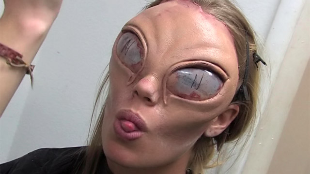 640px x 360px - Alien makeup for a porn parody video - Hell Porno